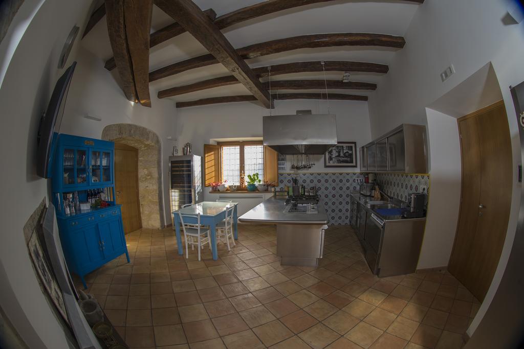 Palazzo Tronconi Villa Arce Kültér fotó